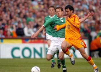 Kenny Cunningham in more familiar territory for Ireland against Romania. Image: Action Plus