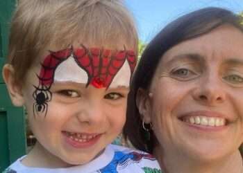 Ewa with her young son. Image: GoFundMe