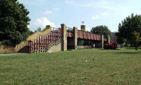 Former canal bridge, Burgess Park. Creator- Robin Stott. (Creative Commons)