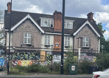 The boarded-up pub today (photo: Joel Taylor)