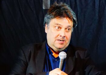 Headliner: Alan Francis