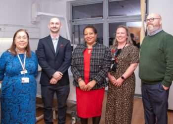 Lewisham Mayor, Brenda Dacres and Cllr Paul Bell with members of the Acute Sickle Cell Unit team