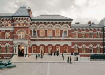 Walworth Town Hall exterior