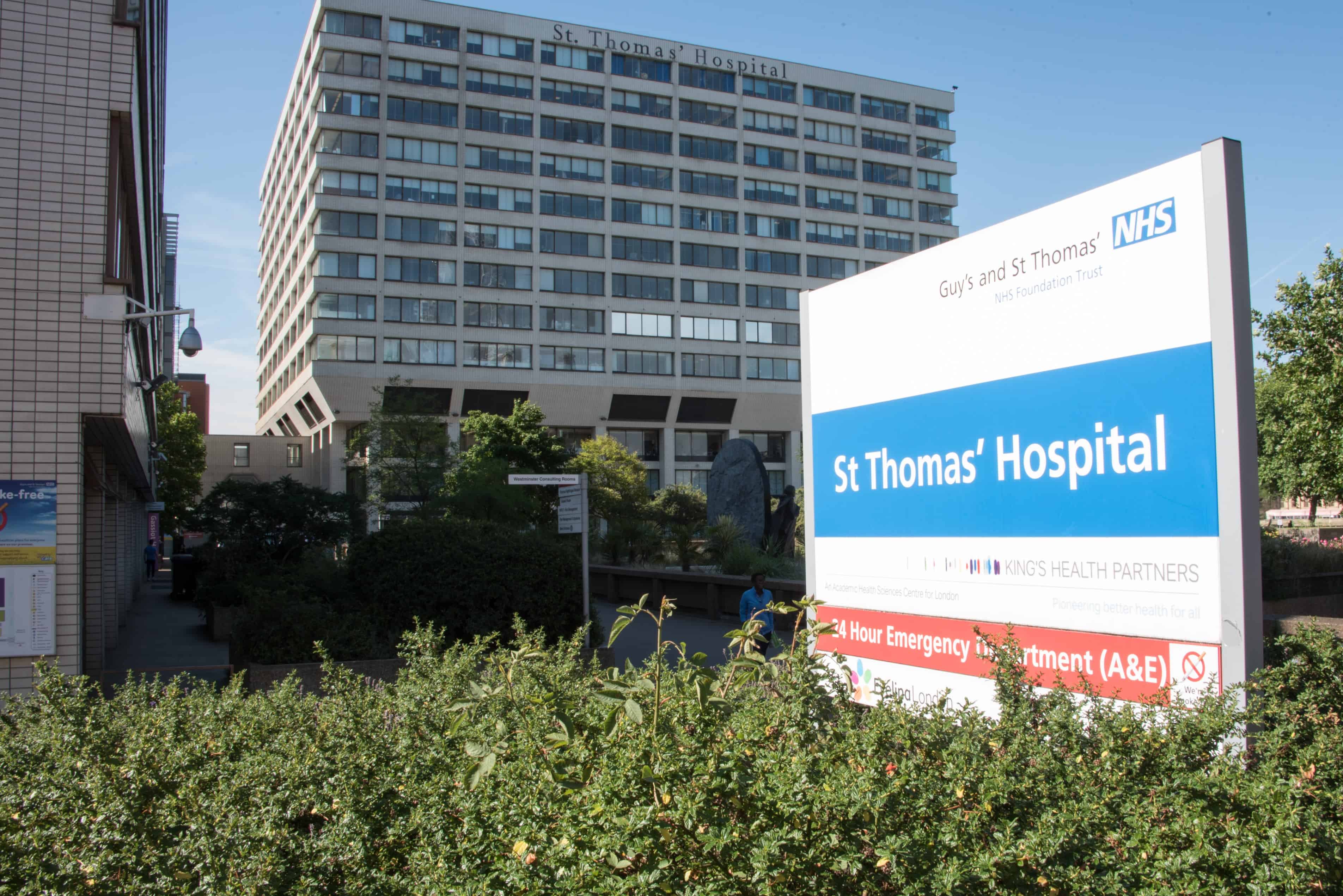 Exterior of St Thomas' Hospital