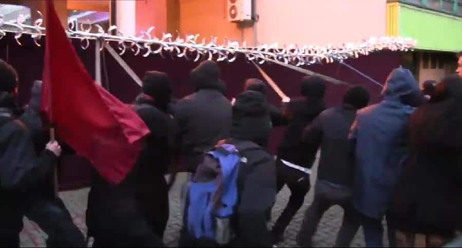 Campaigners pulled down the fences around the Aylesbury estate following a march on April 2.