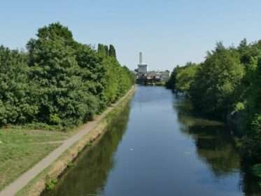 The Aire and Calder Navigation. Credit- Stephen Craven (Creative Commons)