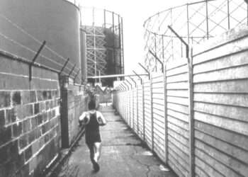 Riverside runner by the gas work