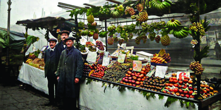 Wellers fruit stall copyright Welller family 2010